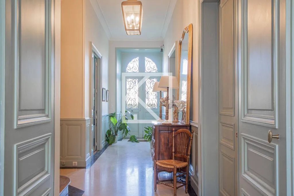 Entrée - Maison de Luxe avec Jardin Intime à Angers