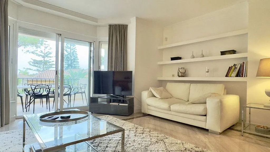 Elutuba - Apartment with Pool and Terrace in Elviria