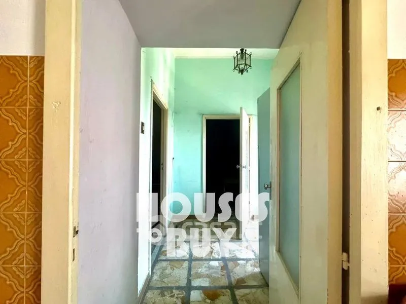 Esik - Apartment with Panoramic Terrace in Carfizzi