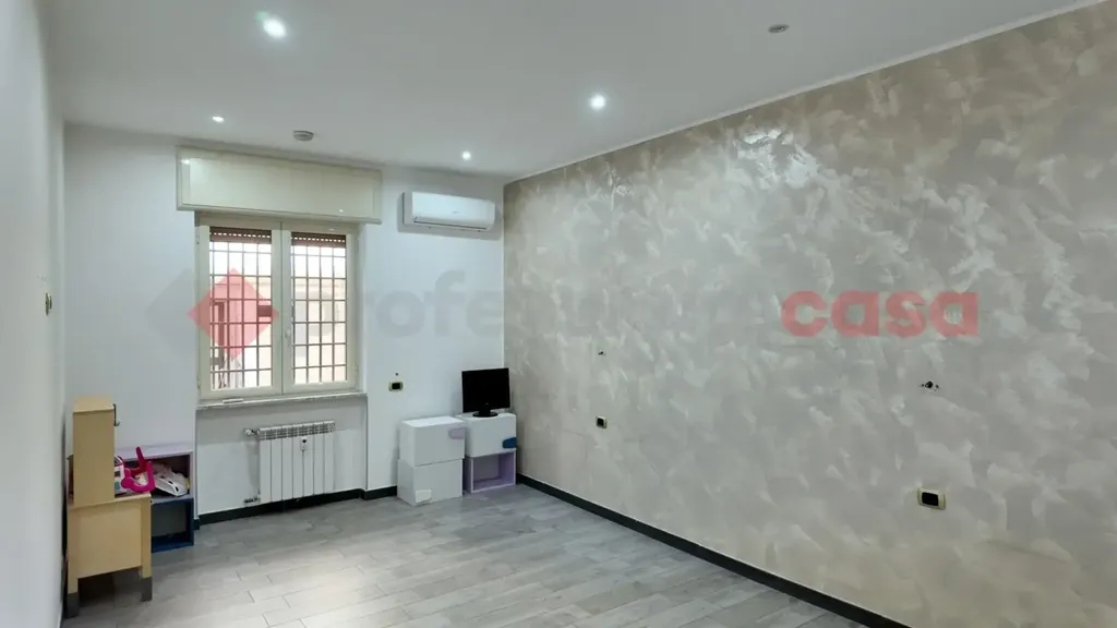 Living Room - Rusticated Flat with Balcony in Portici