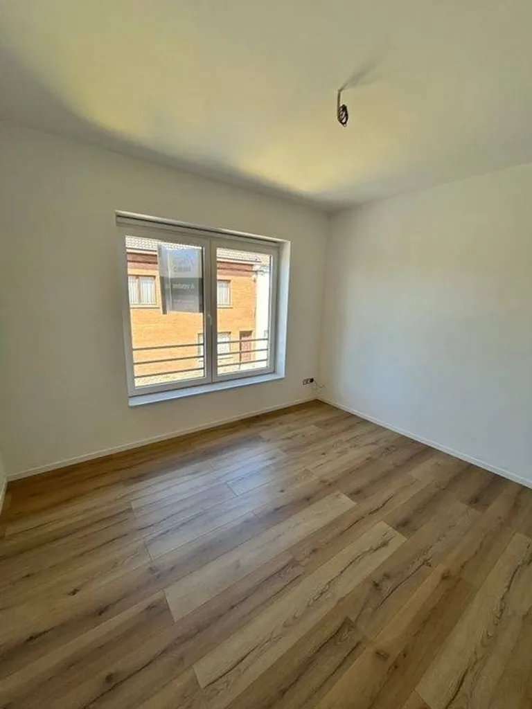 Pièces - Appartement neuf avec terrasse à Châtelineau