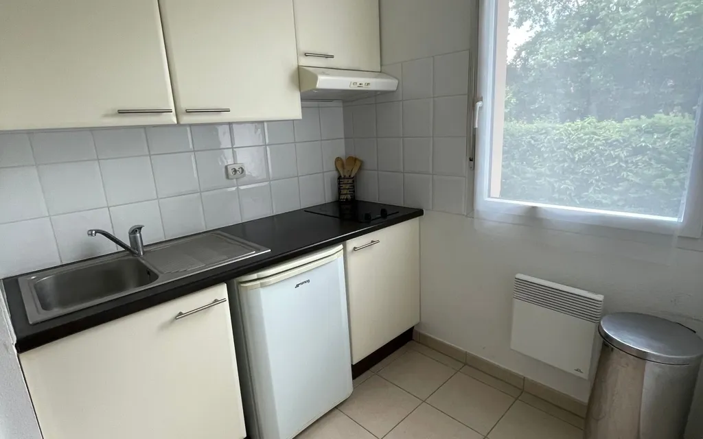 Cuisine - Appartement Meublé avec Piscine à Limoges
