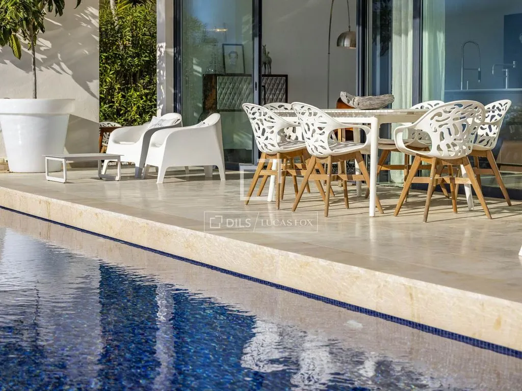 Piscine - Luxury Villa with Panoramic Sea Views in Benitachell