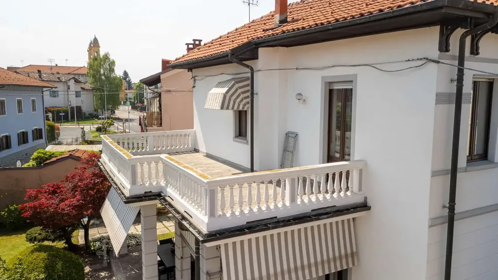Balcon - Luxury Villa with Garden in Cuneo