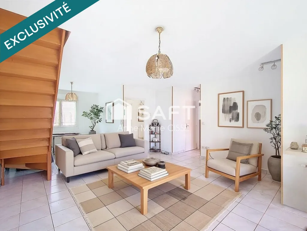 Séjour - Maison 4 Pièces avec Terrasse à Augny