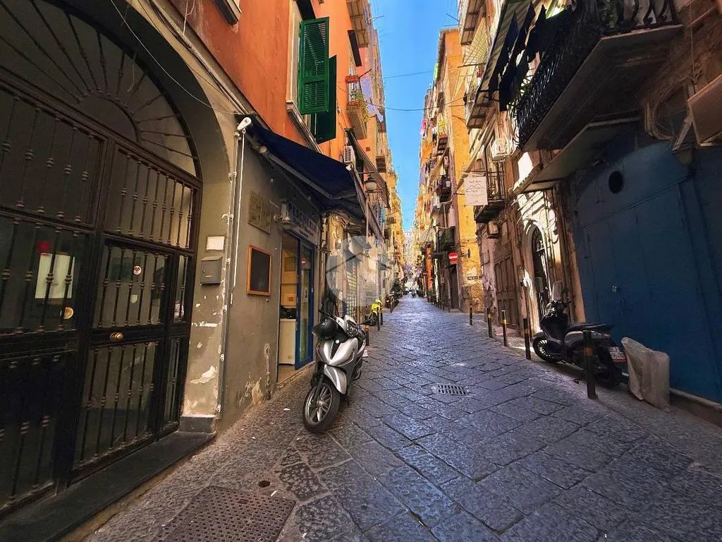 Esterno - Palazzo with Multiple Units in Vico della Tofa, Naples