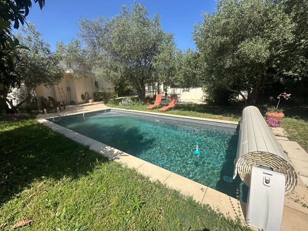 Piscine - Villa de Plain-pied avec Piscine entre Pignan et Cournonterral