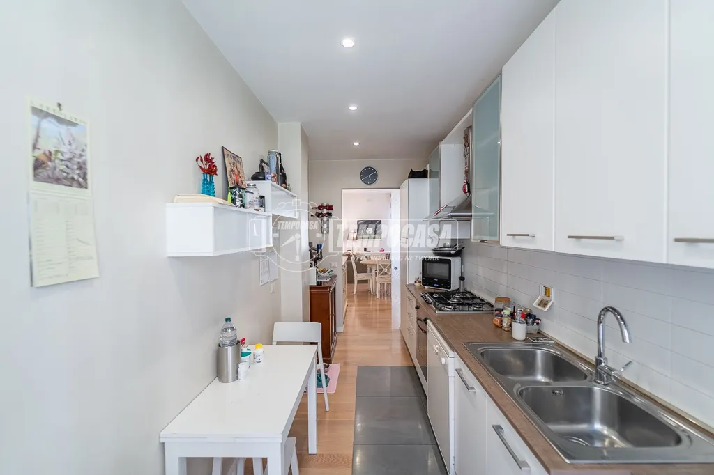 Köök - Ristruttured Flat with Balcony in Nomentano, Rome
