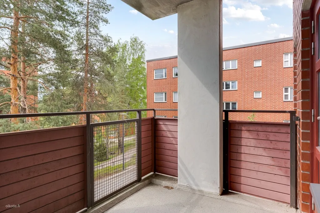 Rõdu - Duplex with Balcony in Lansa, Espoo