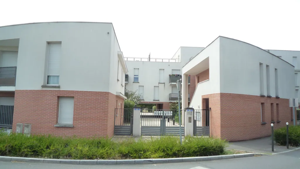 Extérieur - Studio avec Balcon et Parking à Olivet