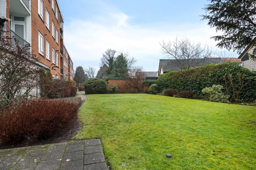 Aed - Top Floor Flat with Balconies in Apeldoorn