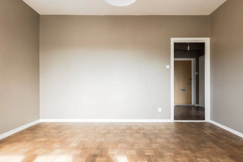 Stanze - Modern Two-Bedroom Flat with South-Facing Balcony