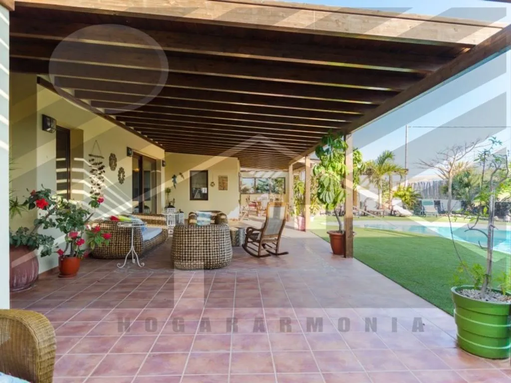 Terrass - Luxury Villa with Dual Pools in Lajares