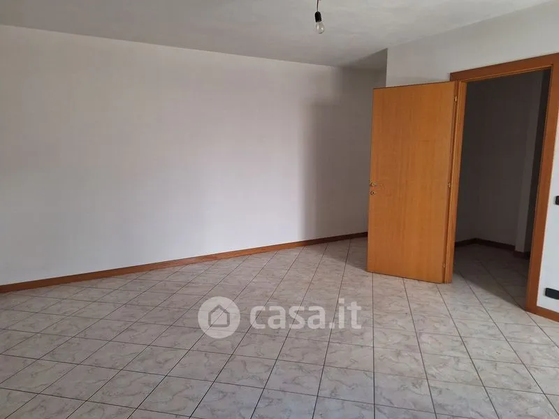 Rooms - Rented Duplex in Central Peia