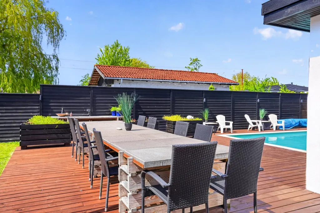 Piscine - Fenced Villa with Garden in Solrød Strand
