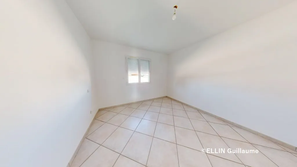 Pièces - Villa de Plain Pied avec Piscine à Pia