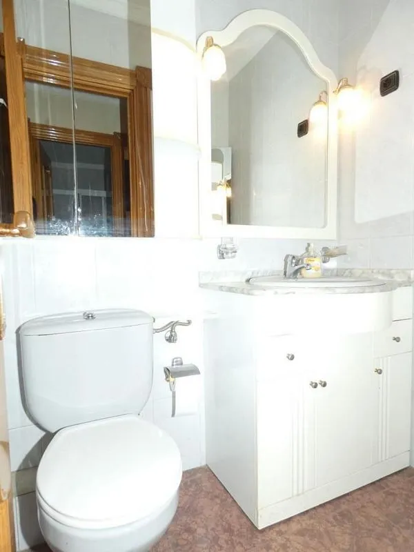 Salles de bain - Apartment with Balcony in Arteagabeitia