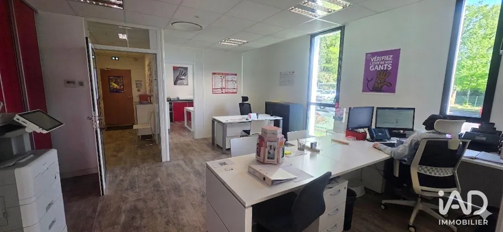Kabinet - Modern Offices with Energy Performance B in Orvault