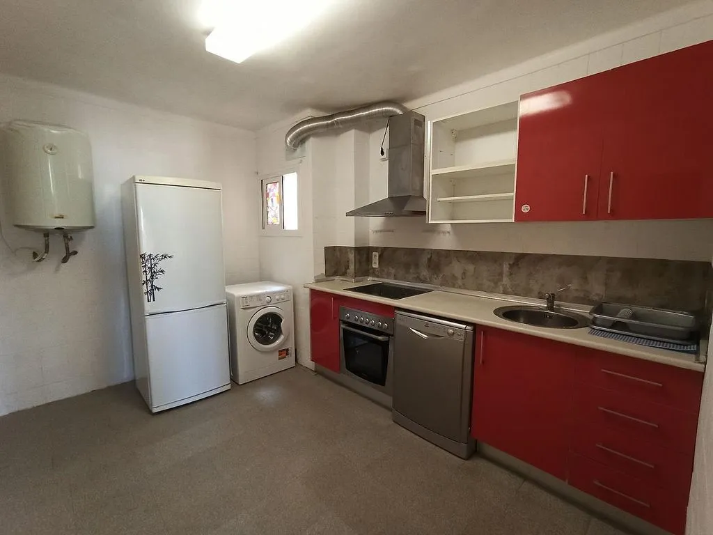 Köök - 3-Bed Apartment with Balcony in Son Cladera