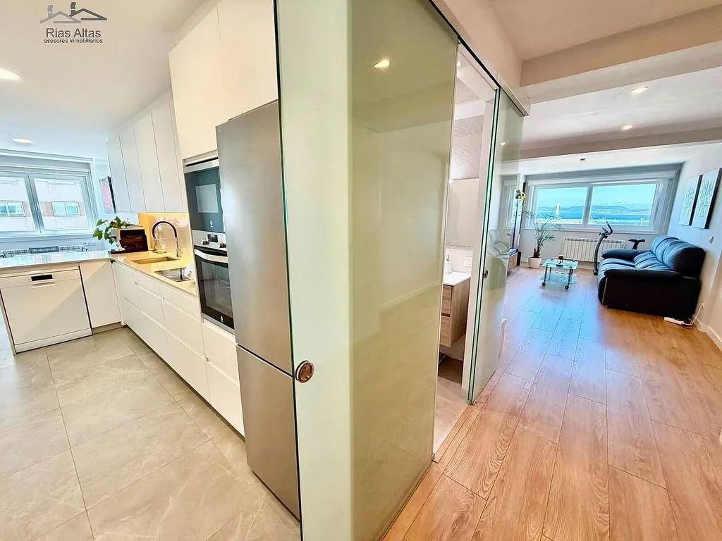 Cucina - Modernised Apartment with Sea View on Avenida del Ejército