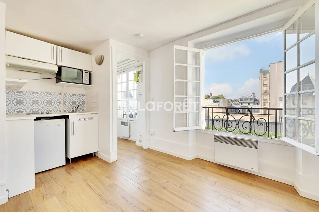 Cuisine - Appartement avec Vue Dégagée au Marais, Paris 3ème