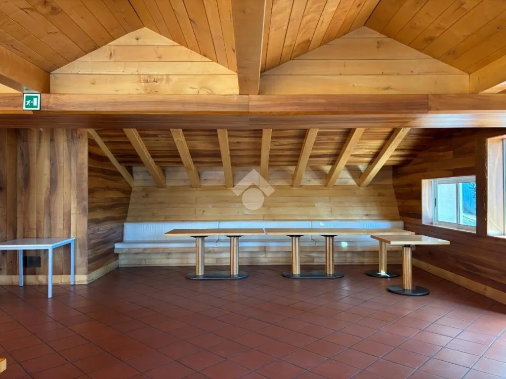 Terrasse - Commercial Complex with Restaurant in Artegna