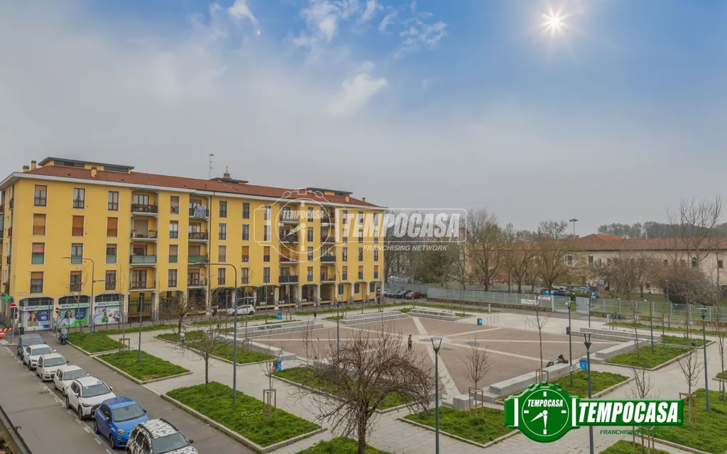 Jardin - Rear-Facing Trilocale with Balcony in Milan