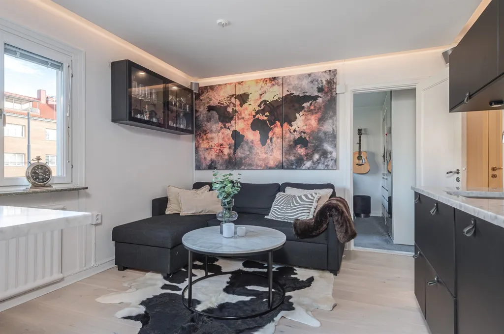 Séjour - Modernised Two-Bedroom Flat with Stylish Surfaces in Norrköping