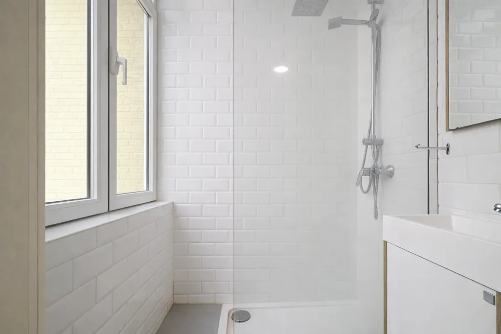 Salles de bain - Appartement avec Terrasse à l’Avenue Louise, Bruxelles