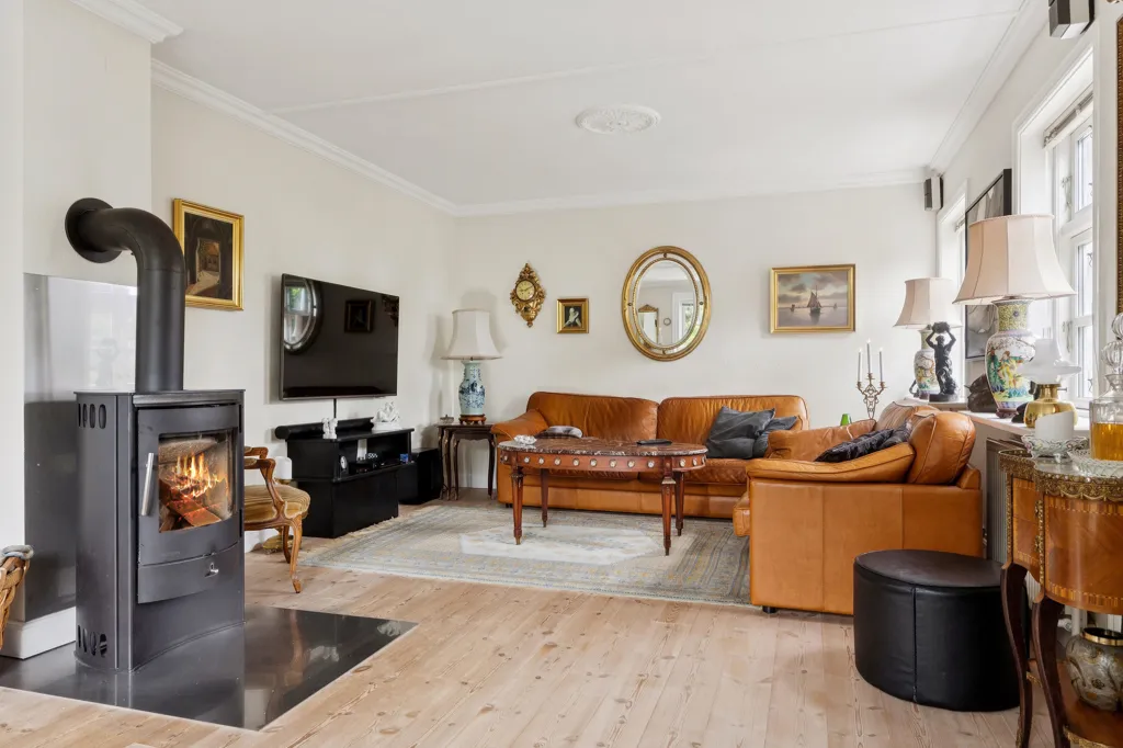Living Room - 1912 Villa with Water View in Kalundborg