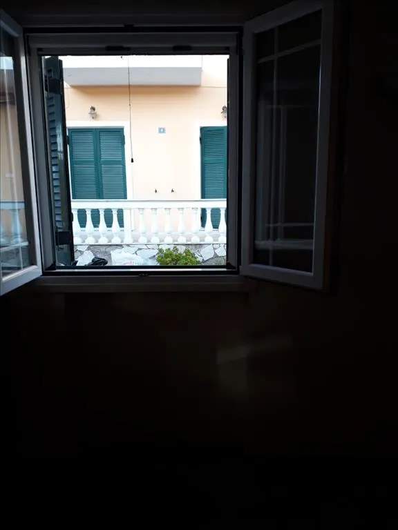 Pièces - Detached House with Yard in Lefkimmi, Corfu