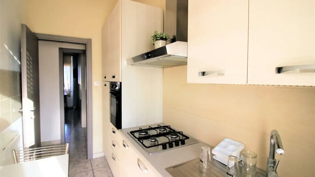 Kitchen - Fully Furnished Attic in Central Catania