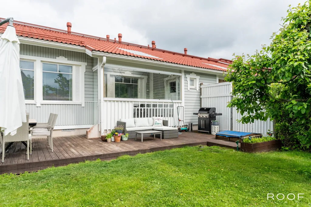 Jardin - Modern Flat with Garden in Sundsberg