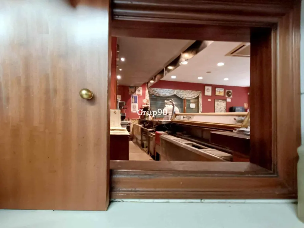 Kitchen - Restaurant for Rent with Terrace in Lleida