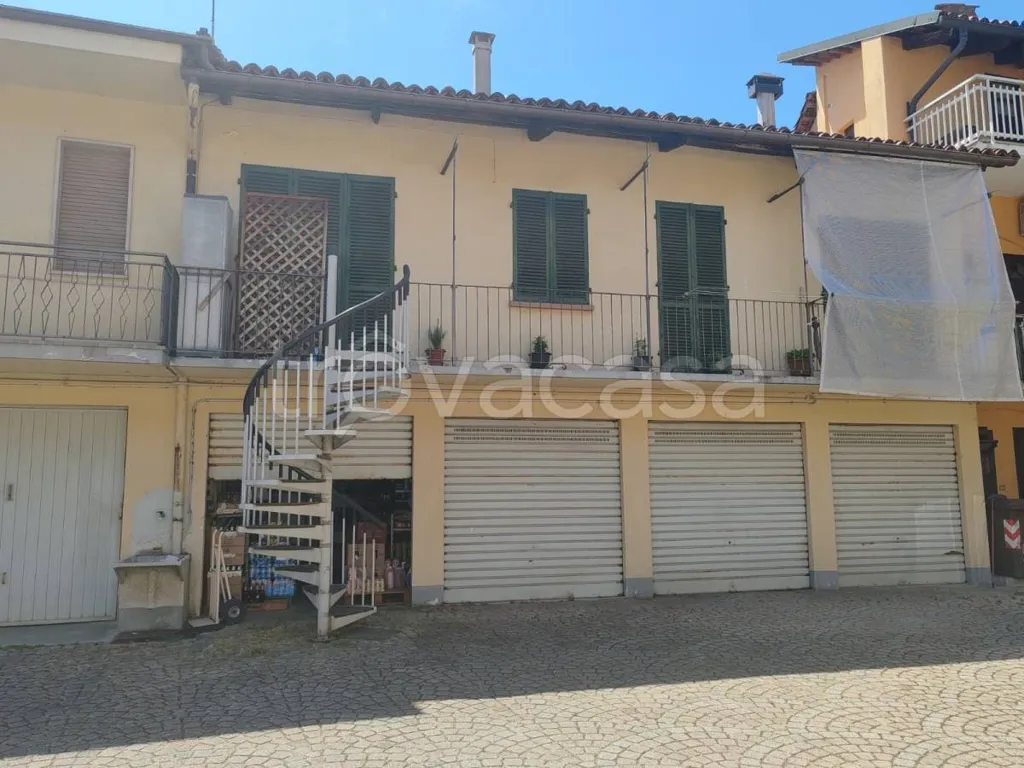 Esterno - Central Trilocale with Balcony in Caramagna Piemonte