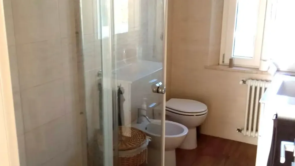 Vannitoad - Spacious Apartment with Balcony in Senigallia