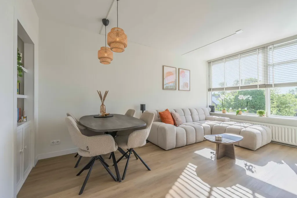 Elutuba - 4-Bedroom Apartment with Balcony in Katwijk