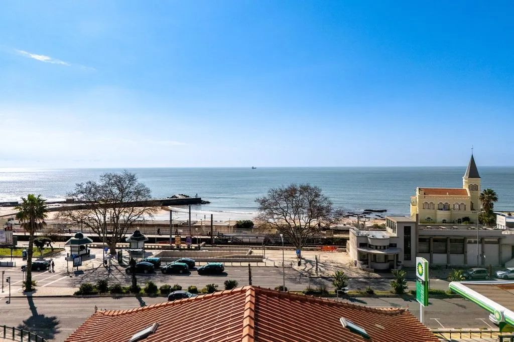 Balcony - Waterfront House with Sea View in Estoril