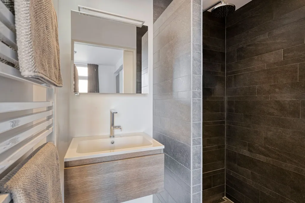 Salles de bain - Apartment with Rooftop Terrace in Amersfoort