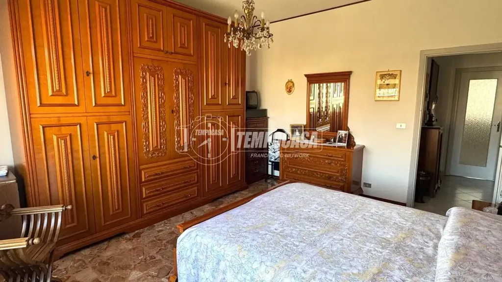 Magamistoad - Rearranged Apartment with Balcony in Collegno