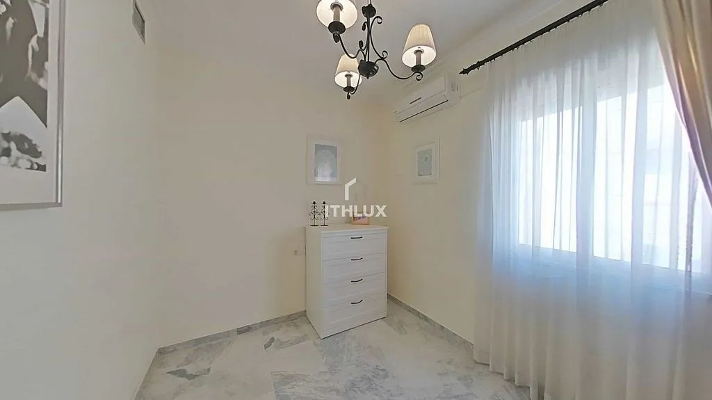 Magamistoad - Semi-detached House with Terrace in Umbrete