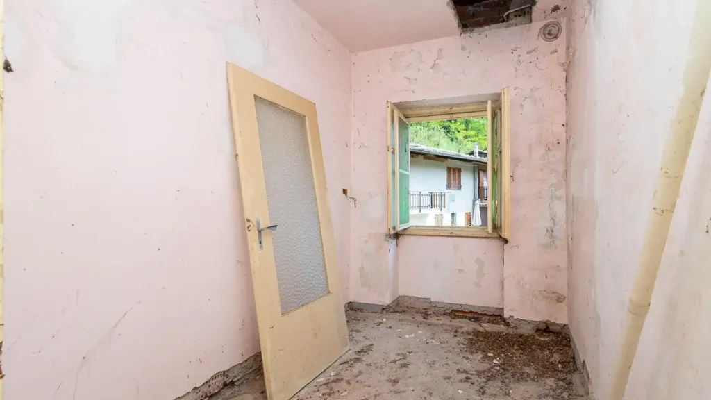 Toad - Independent House with Large Garden in Bagnolo Piemonte