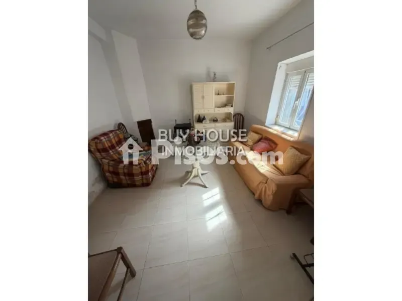 Elutuba - Adosado for Renovation with Large Plot in Yeles