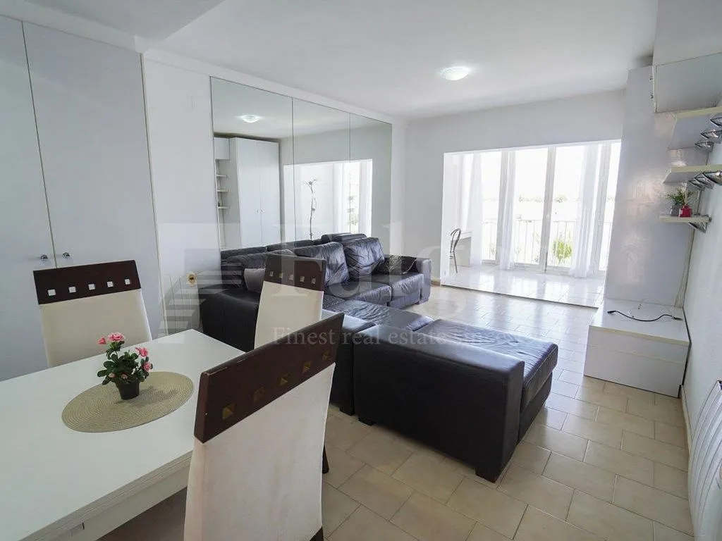 Soggiorno - Apartment with Lake View in Empuriabrava