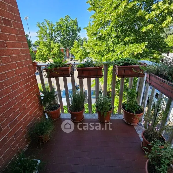 Balcon - Prestigious Apartment with Balcony in Asti