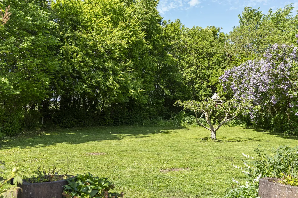 Giardino - 1927 Villa with Garden in Assens
