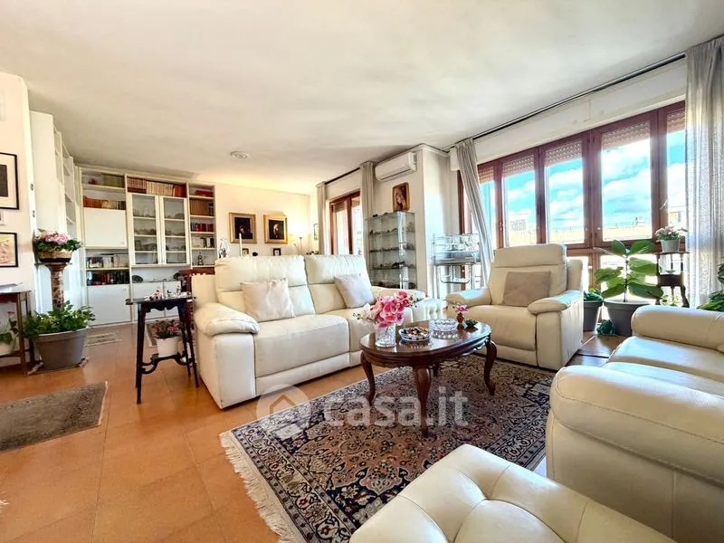 Séjour - Five-Bedroom Apartment with Terrace in Florence