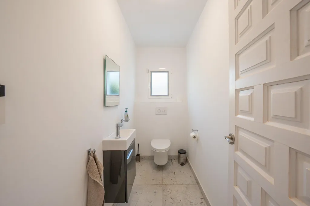 Salles de bain - Chalet with Sea View and Pool in Cap Martí