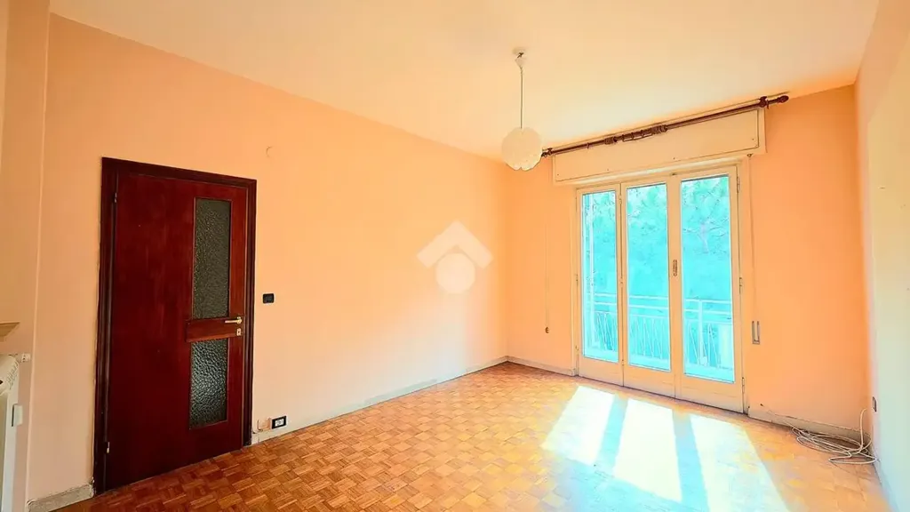 Pièces - Apartment with Balcony in Savona