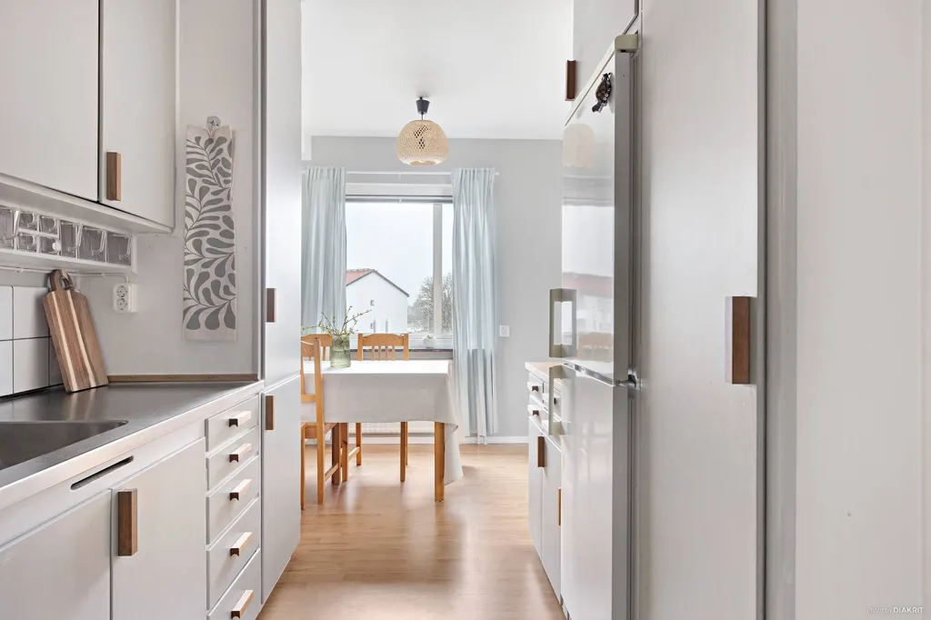 Kitchen - Apartment with Balcony in Falköping